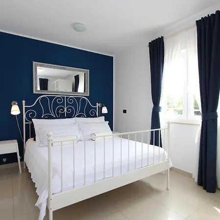 شقة Relaxing Blu In Istria أوماغ