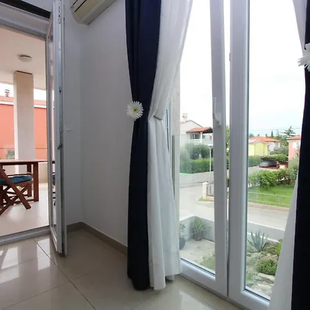 شقة Relaxing Blu In Istria أوماغ